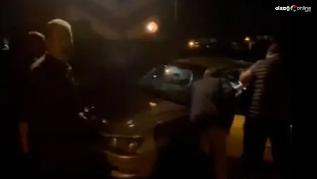 Elazığ'da tren, hemzenin geçitte otomobille çarpıştı: 2 yaralı