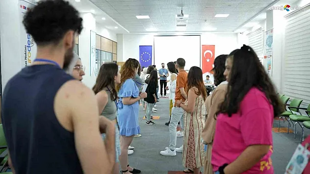 Elazığ'da uluslararası buluşma: 5 ülkeden 40 genç bir araya geldi