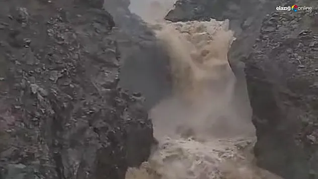 Yağışlar sonrası Sori şelalesi coştu!