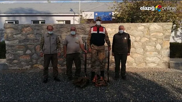 Yasa dışı avlanan 2 kişiye ceza kesildi
