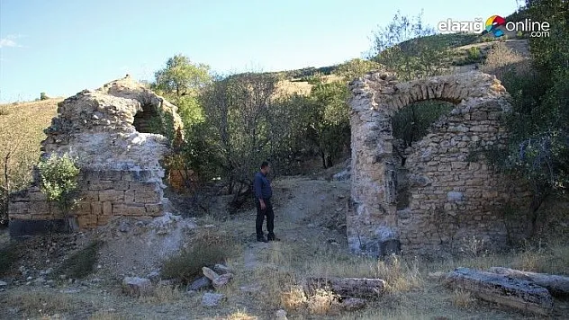 Elazığ'da zamana direnen 800 yıllık manastır restore edilmeyi bekliyor