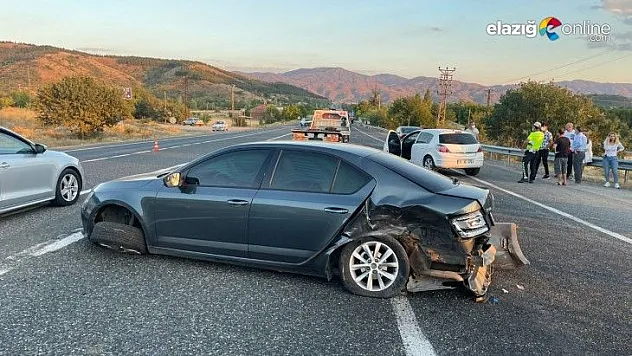 Elazığ Gezin'de zincirleme trafik kazası