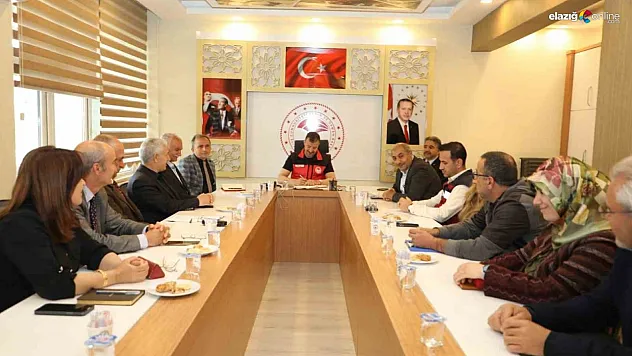 Nisan Donu Elazığ Tarımını Vurdu! Hasar Tespiti ve Çözüm Önerileri Masada!