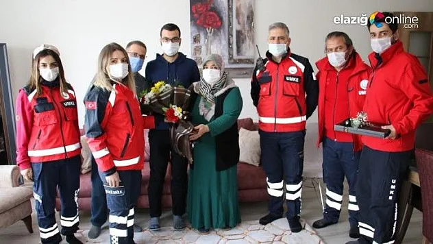 İlk müdahaleyi yapan ekip Azize Çelik'i yalnız bırakmadı