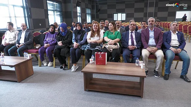 Elazığ Eğitim Bir-Sen'den 'Yüreğe Dokunan Öğretmen' adlı konferans