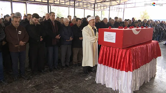 Elazığ emekli Başçavuş Kenan Yılmaz'ı son yolculuğuna uğurladı