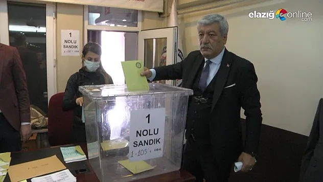 Elazığ Esnaf ve Sanatkarları Odaları Birliği Başkanlığı'na Turan Kurnaz seçildi