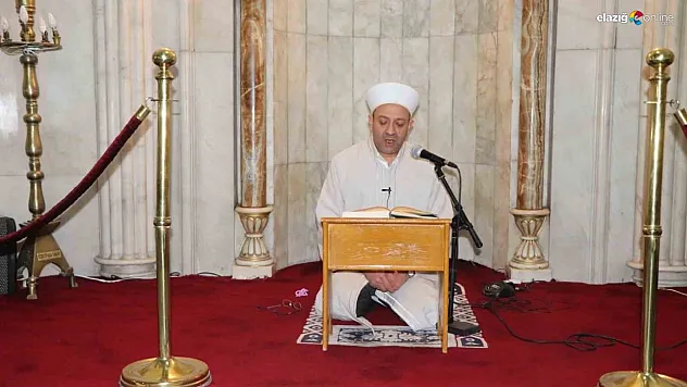 Elazığ'da eller Filistin için semaya açıldı!