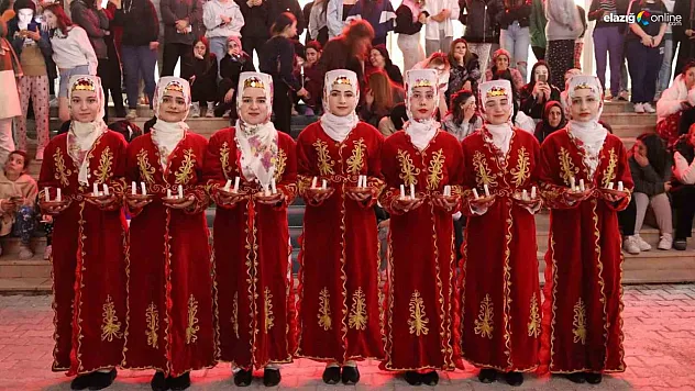 Elazığ'da Ramazan Şenliği! Çayda Çıra ve Halaylarla Unutulmaz Gece!