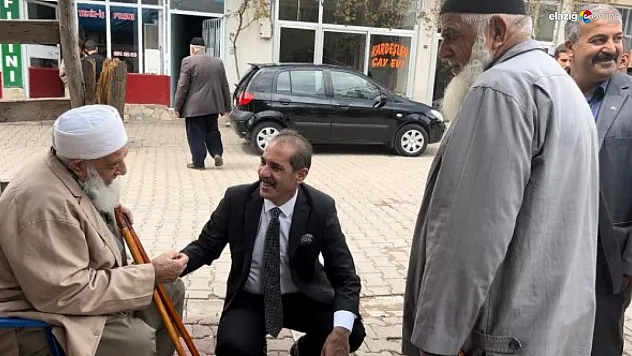 Elazığ'ın cefakar hocası Prof. Dr. Bilal Çoban Palu'da