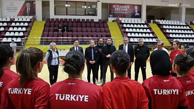 Elazığ'ın parke üstündeki gururlarına moral ziyareti: Hedef sadece skor değil gelecek