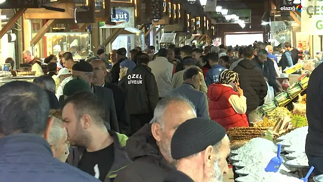 Elazığ'ın tarihi Kapalı Çarşısında bayram yoğunluğu!