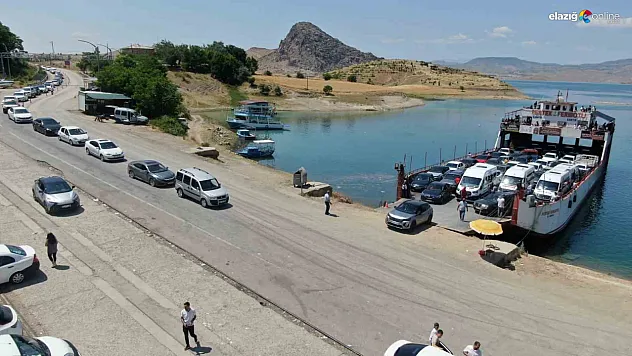 Elazığ'dan Tunceli'ye Geçiş Çilesi Sürüyor! Vatandaşlar Köprü İstiyor!