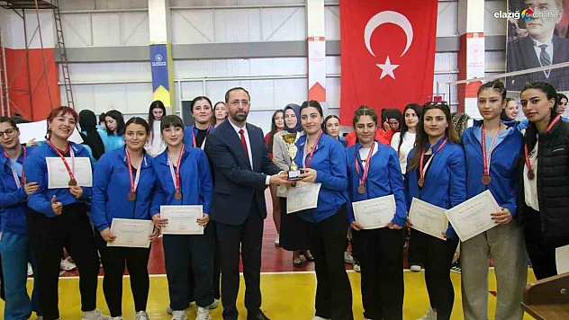 Elazığ GSB Yurtlarından Türkiye Finallerine: Gençler Sporda Zirveye Oynuyor!