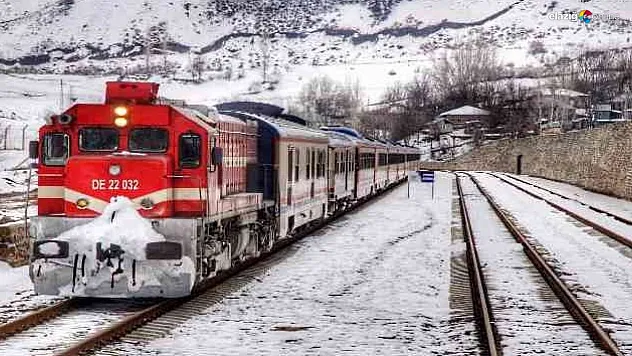 Elazığ'da Tren Seferleri 3 Aralık'ta Sona Eriyor: Van Gölü Ekspresi Ne Zaman Hareket Edecek?