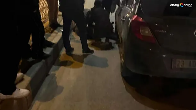 Elazığ Ulukent'te feci kaza: Otomobilin çarptığı yaya ağır yaralandı