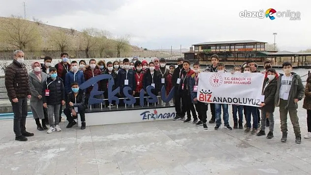 Elazığ ve Tuncelili gençler Erzincan'ı gezdi