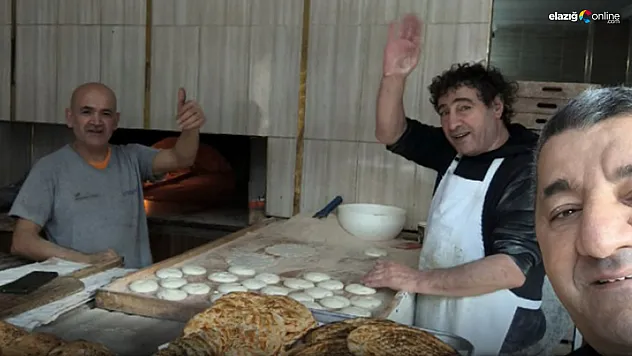 Elazığlı Dernekten İzmir'de 'Bir Ekmek de Askıya' Kampanyası