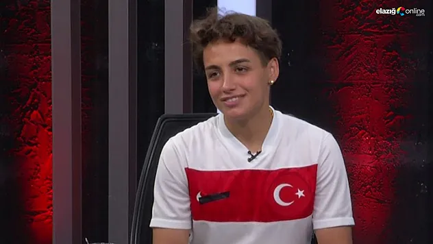 Elazığlı İlayda Civelek'ten milli maça davet