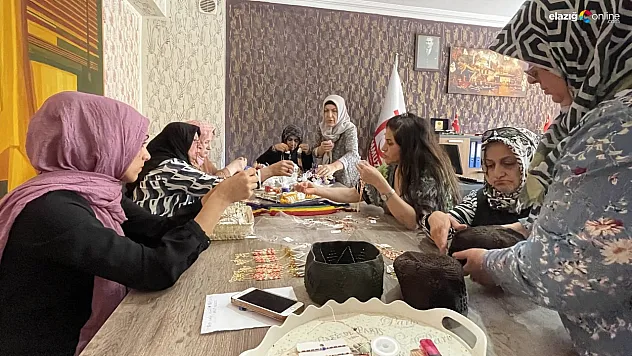 Elazığlı kadınlardan ev ekonomisine büyük katkı