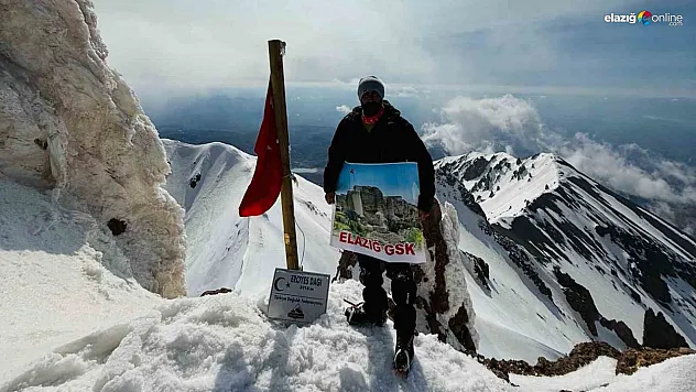 Erciyes Dağı'na Elazığ İmzası: Elazığlı Dağcı Tarık Trap'tan 19 Mayıs'ta Anlamlı Tırmanış!