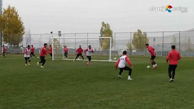 Elazığspor tam kadro çalıştı