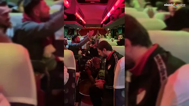 Elazığspor Taraftarlarından Deplasmanda Çiğ Köfte Şov!