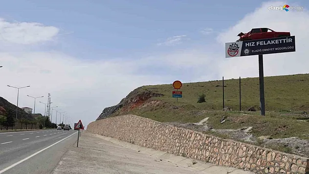 Elazığ'da Emniyet'ten Anlamlı Uyarı: 'Hız Felakettir' Mesajı Yola Taşındı!