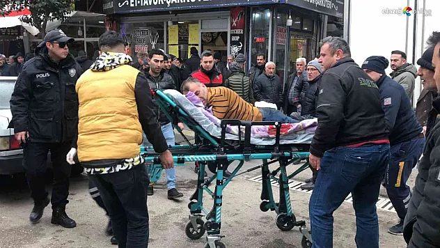 Eşiyle boşanma aşamasında olan damat, kayınpederini bıçakladı