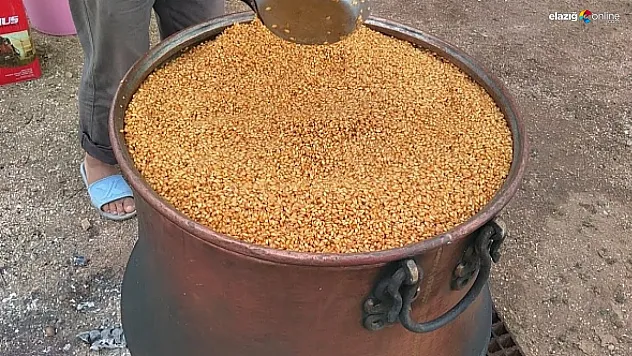 Evde bulgur ve un yapma geleneği köylerde devam ediyor