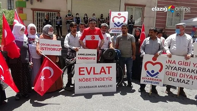 Evlat nöbetindeki aileler için bisikletle bin 700 kilometre pedal çevirdi