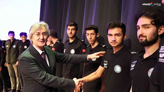 FÜ'de apolet takma töreni düzenlendi