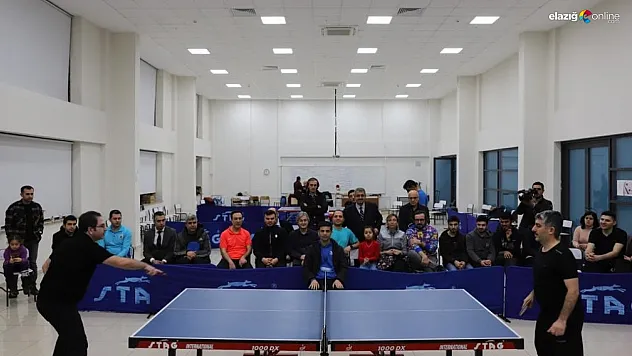 FÜ'de personel arası masa tenisi turnuvası sona erdi