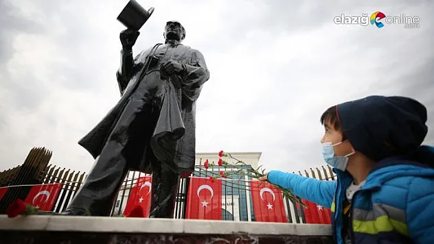 Gazi Mustafa Kemal Atatürk'ü saygı, rahmet ve şükranla anıyoruz