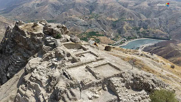 Palu'da Tarih Fışkırmaya Devam Ediyor! 3 Bin Yıllık Osmanlı Karargahı da Bulundu!