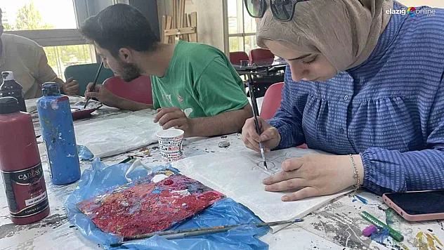 Gençlerden anlamlı etkinlik