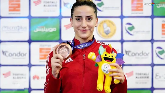 Elazığlı milli sporcu Gizem Özer yarı finalde! Haydi Gizem dualarımız seninle