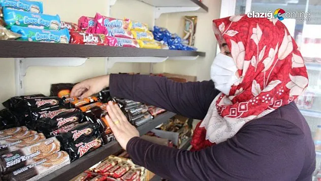 Gizli hayırsever bayram öncesi bakkal bakkal gezdi borç kapattı