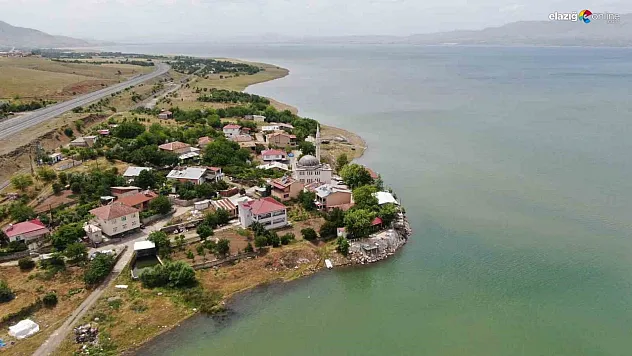 Her mevsim farklı bir güzelliğe bürünen köy