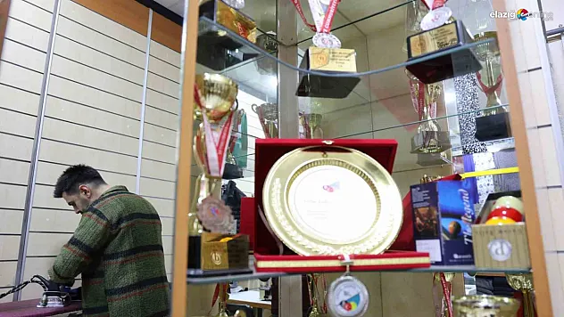 Dikiş Makinesinden Bilardo Masasına: Elazığlı Sporcunun Başarı Dolu Yolculuğu!