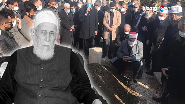 Hafız Abdullah Nazırlı defnedildi, kabri ziyaretçi akınına uğradı