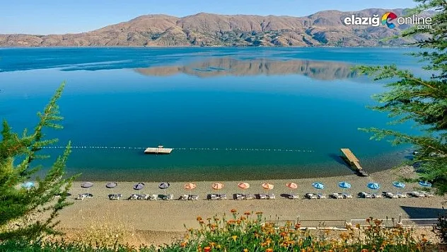 Hazar Gölü giriş ve çıkışlara kapatıldı!