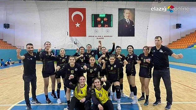 Hentbolcu Kızlarımız Yine Galip!