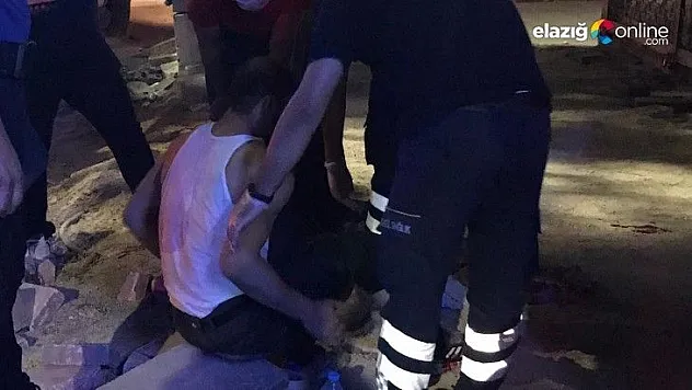 İki grup arasında çıkan kavgada 1 kişi bıçaklanarak yaralandı