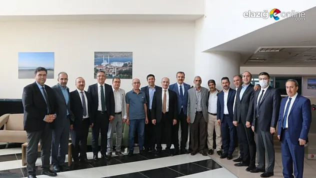 İl Özel İdaresi'nde ilk iş günü bayramlaşma ile başladı