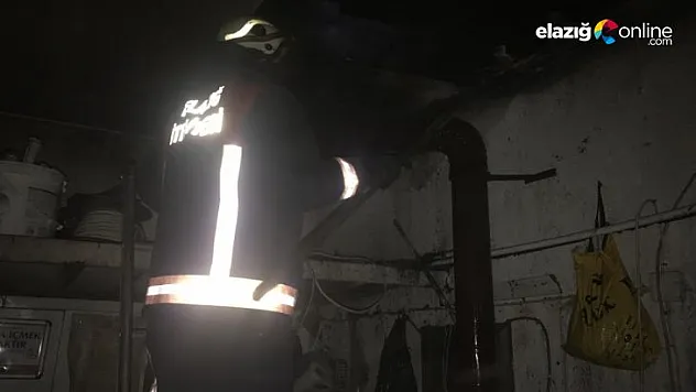 İş yerinde çıkan yangın ekipler tarafından söndürüldü