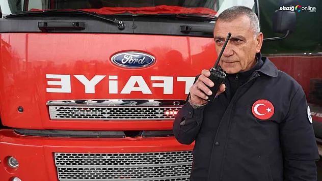 32 yıllık hizmete sirenli veda! Emektar itfaiyecinin son mesaisi duygulandırdı