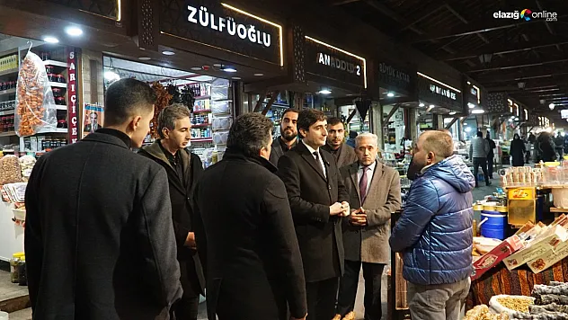 Kapalı Çarşı Esnafı başkan adayı Akın'a dert yandı!