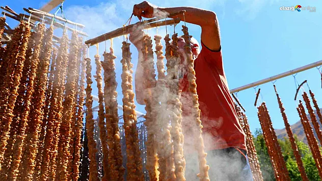 Üzüm ve Cevizin Buluştuğu Tat: Elazığ'da Orcik Yapımı Başladı