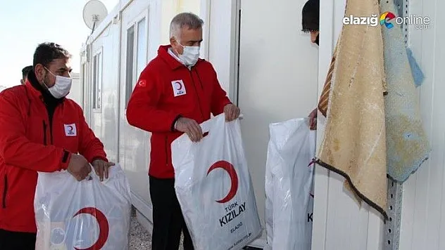 Kızılay Elazığlı depremzedeleri yalnız bırakmadı